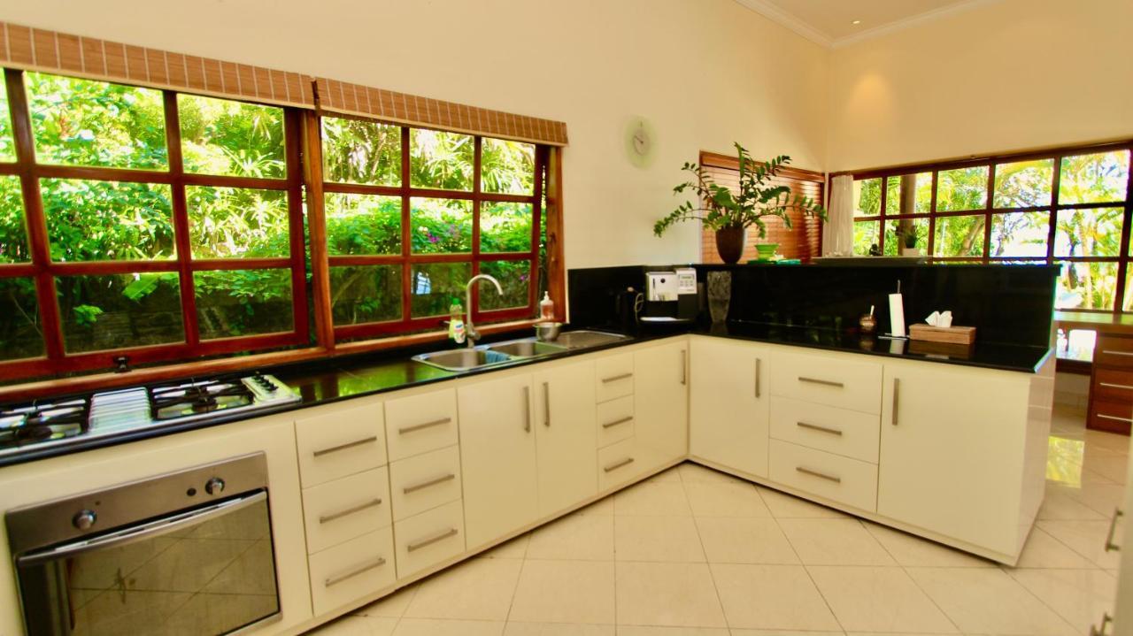 Villa Surgawi Lovina Екстериор снимка
